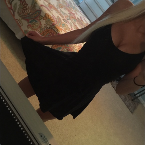 Dresses & Skirts - little black skater dress