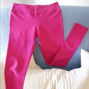 NWOT Fabletics hot pink salar legging