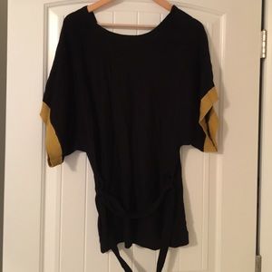 Sweater top with belt and v back