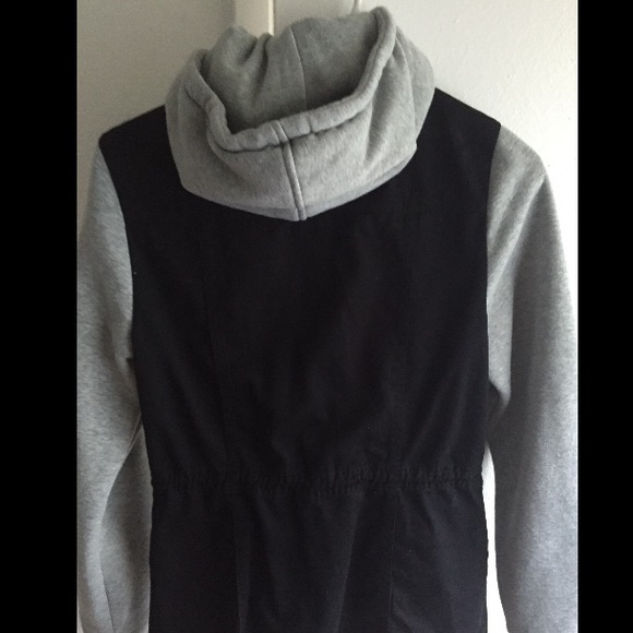 jacket - Picture 2 of 2