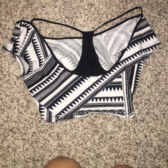 Aztec Crop Top - Picture 2 of 2