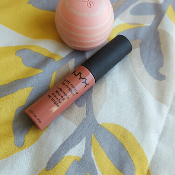 Matte! I never used the eos..