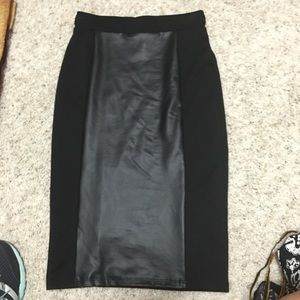Black faux leather panel pencil skirt