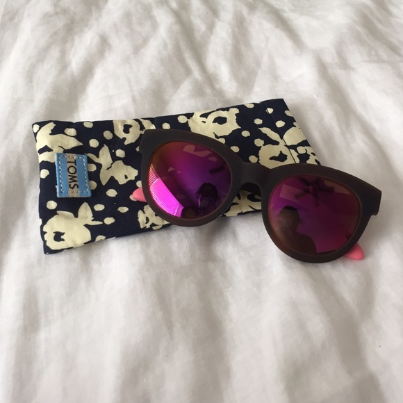 Tom's Sunglasses