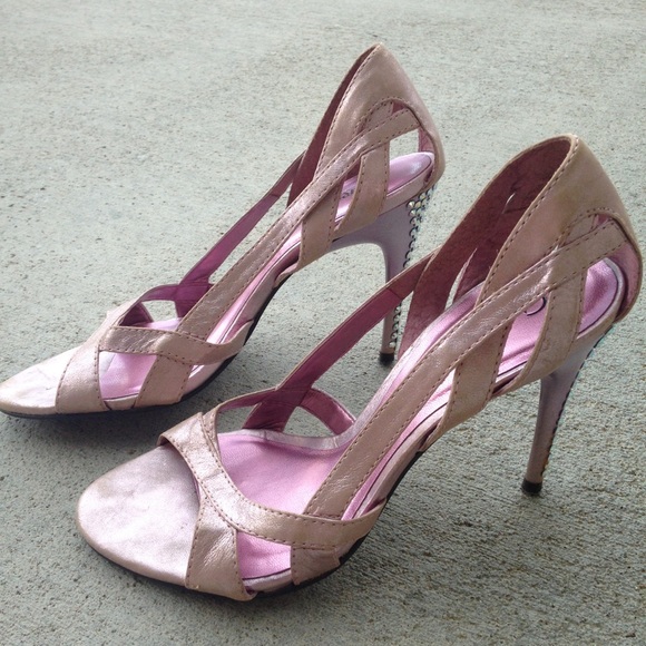 Carlos Santana Jeweled Metallic Pink Heels - Picture 3 of 4