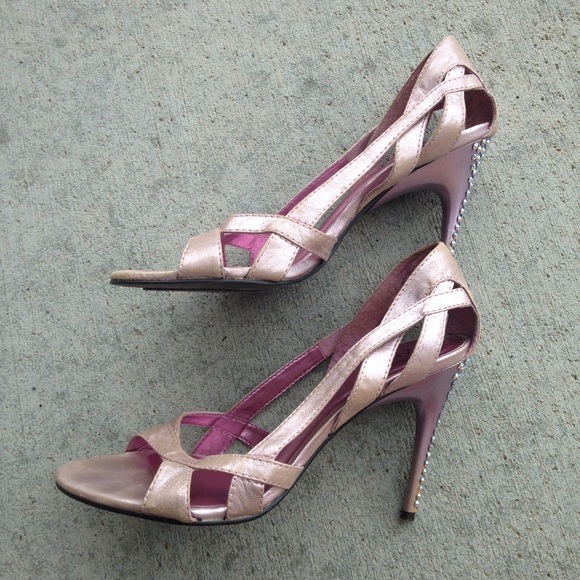 Carlos Santana Jeweled Metallic Pink Heels - Picture 4 of 4