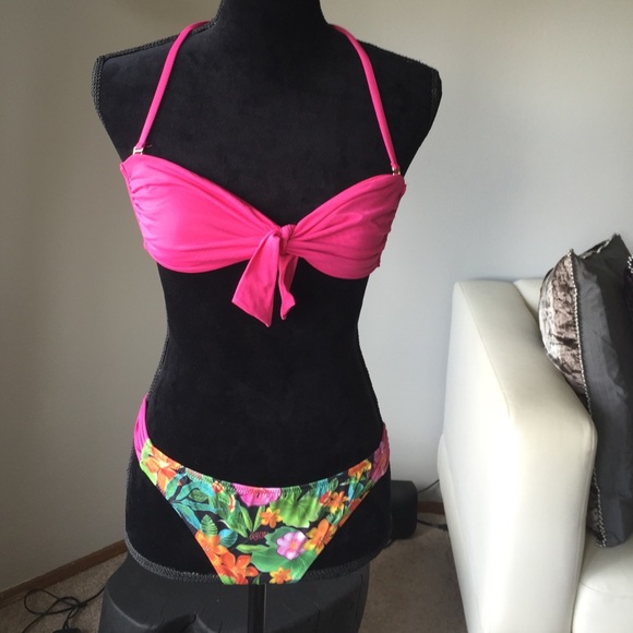 Calzedonia Other - Pink and floral Calzedonia bikini
