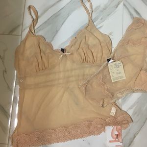 🎈SALE🎈Fine lingerie ! Floor sample!