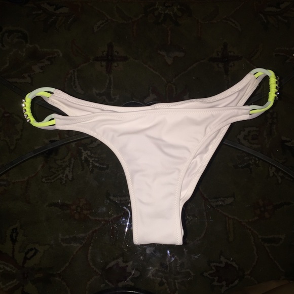 Brand New Victoria's Secret Bottom