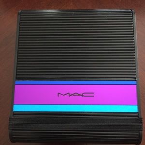 NEW MAC 4 LIPGLOSS SET WITH CASE