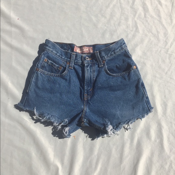 VINTAGE LEVI 569 Jean High Waist Shorts