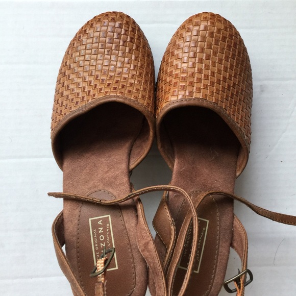 NWOB Arizona Studded Clogs - Picture 2 of 3