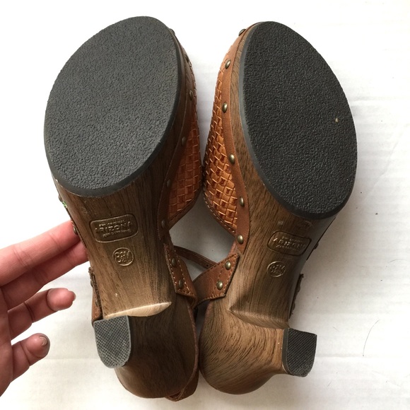 NWOB Arizona Studded Clogs - Picture 3 of 3