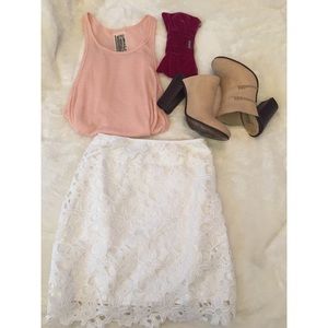 White Urban Outfitters/Kimchi Blue Floral Skirt!