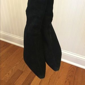 Manolo Blaknik boots extra pictures