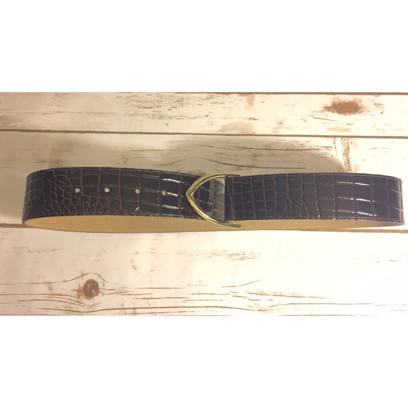 Ann Taylor brown belt w/metal buckle.  Like new