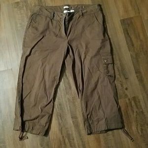 Liz Claiborne stretch capris.