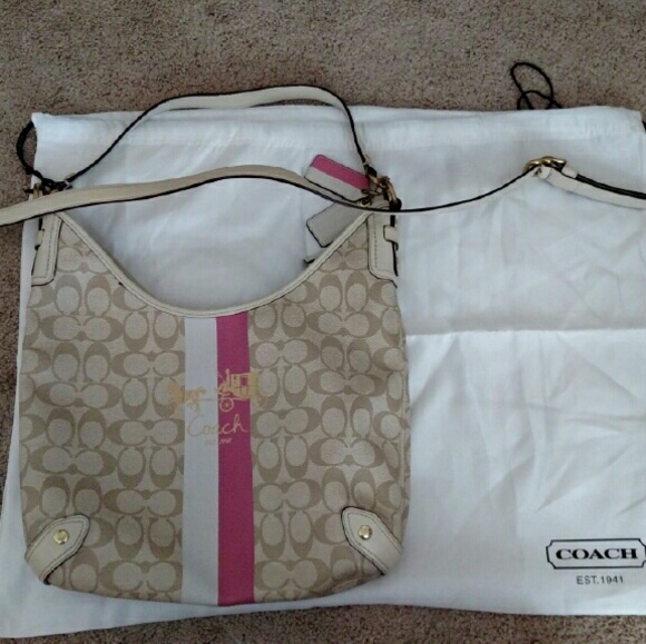 Coach crossbody - Picture 1 of 4