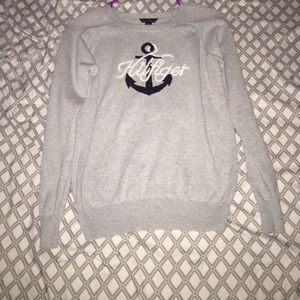 Tommy Hilfiger sweater