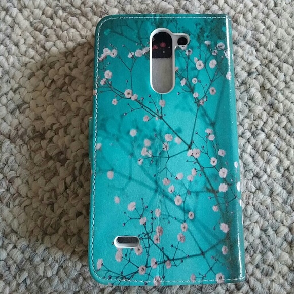 Phone Wallet Case-Closet Closing March 31st - Picture 3 of 4