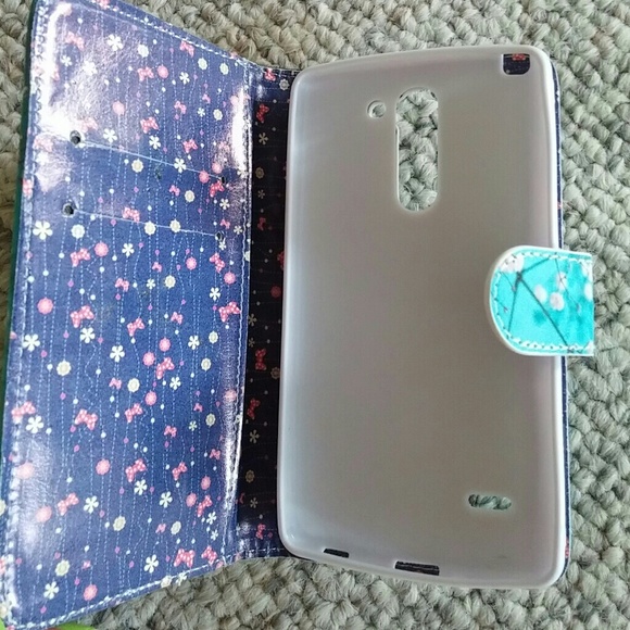 Phone Wallet Case-Closet Closing March 31st - Picture 4 of 4