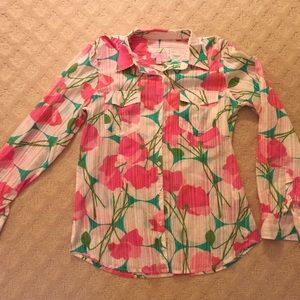 Lilly Pulitzer Resort Fit bottom up shirt