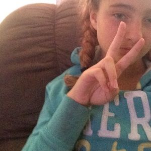 Meet your Posher, Katelyn