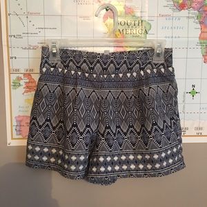 Cute casual clothes that are in style