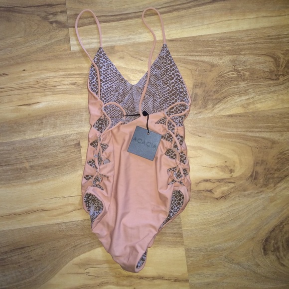 NWT acacia Florence - SOLD - Picture 3 of 3