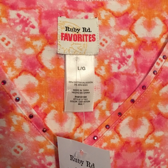 Top - Picture 2 of 2