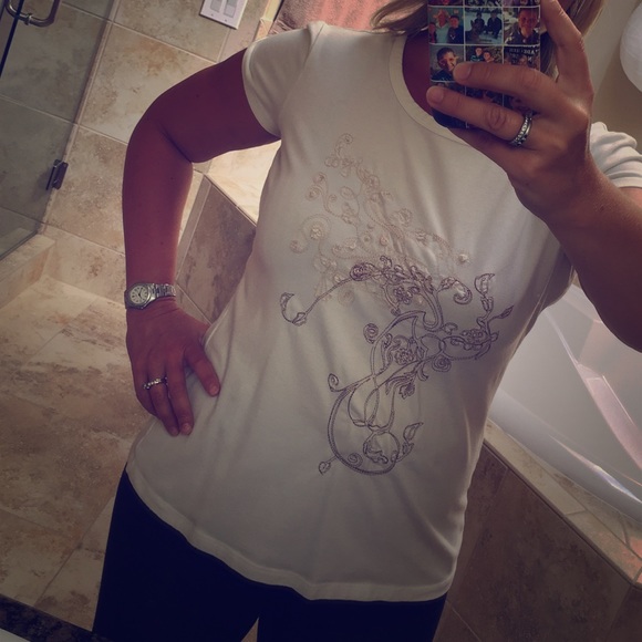 Soft Layers tee with embroidery!