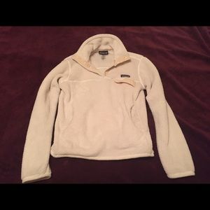 Beige Patagonia Synchilla