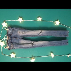 😻Hollister Light Wash Skinny Jeans😻