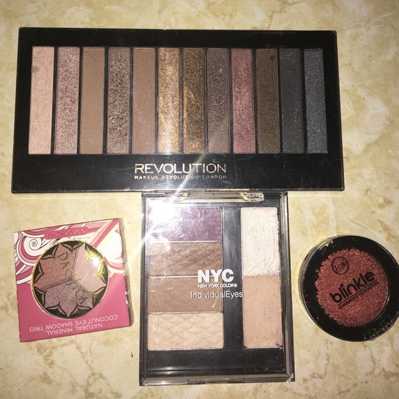 Eyeshadow bundle