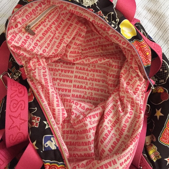 Harajuku Lovers • Overnight bag 💕 - Picture 4 of 4