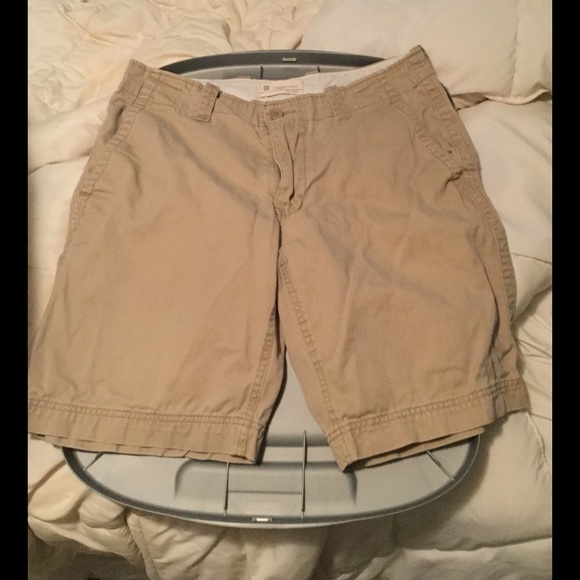Khaki Men's Gap Shorts