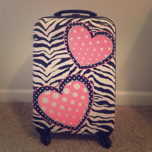 Super cute zebra hearts suit case💗