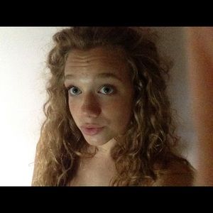 Meet your Posher, Annika