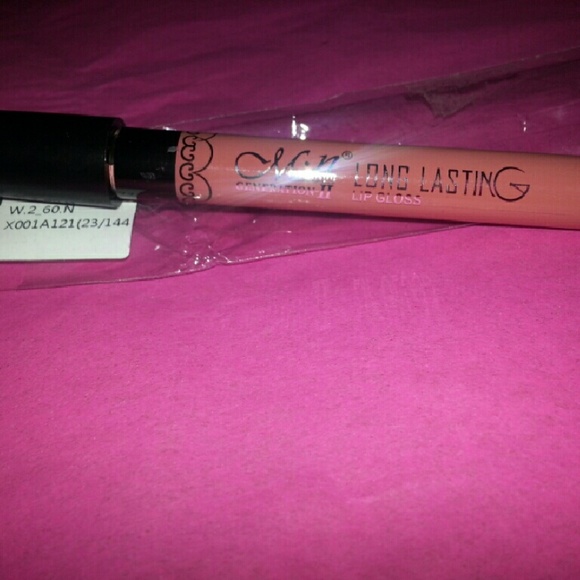 MAC lip and eye liner and In the now lip gloss