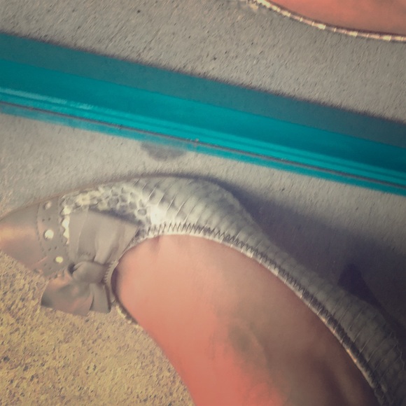 B Makowsky shoes