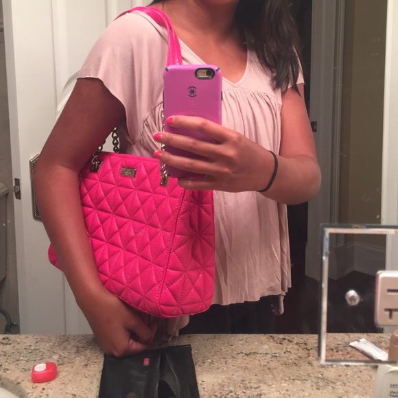 ⚡️FLASH SALE⚡️Kate Spade Quilted Shoulder Bag - Picture 3 of 4