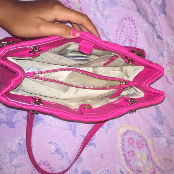 ⚡️FLASH SALE⚡️Kate Spade Quilted Shoulder Bag - Picture 4 of 4