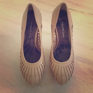 Gianni Bini nude platforms size 7