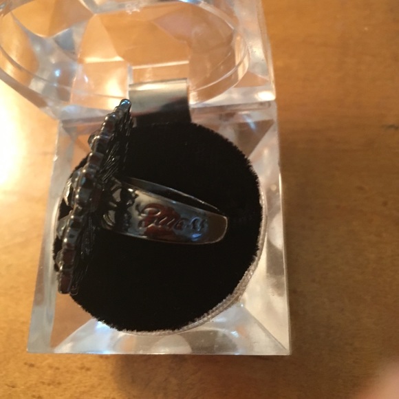 Guess Ring 💍 - Picture 3 of 4