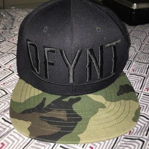 DFYNT FITTED SNAP BACK 👒