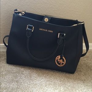 Michael Kors Large Sutton