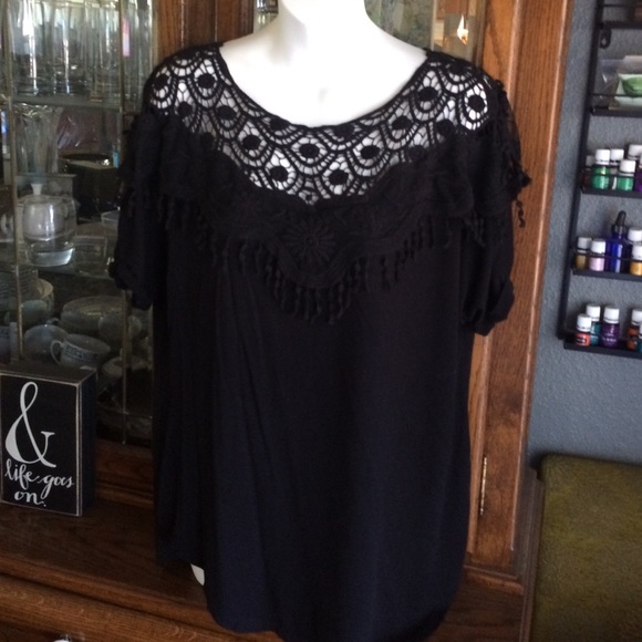 Daytrip Tops - Daytrip crocheted top shirt