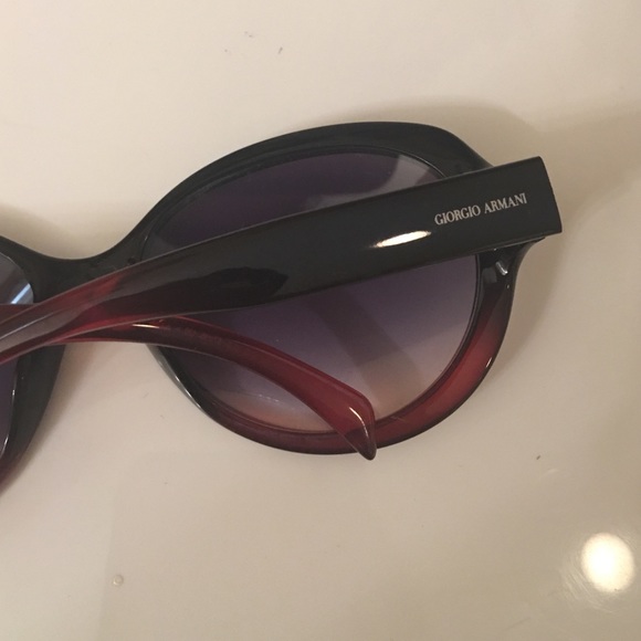 Giorgio Armani vintage sunglasses - Picture 2 of 3