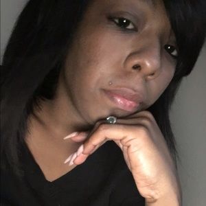 Meet your Posher, Brittney