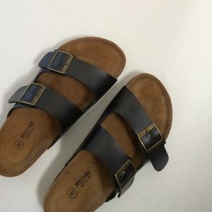 TARGET Sandals